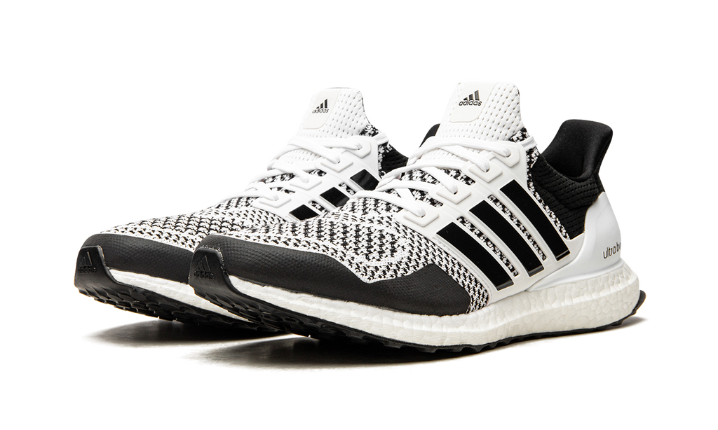 UltraBoost 1.0 DNA "Cookies And Cream" H68156
