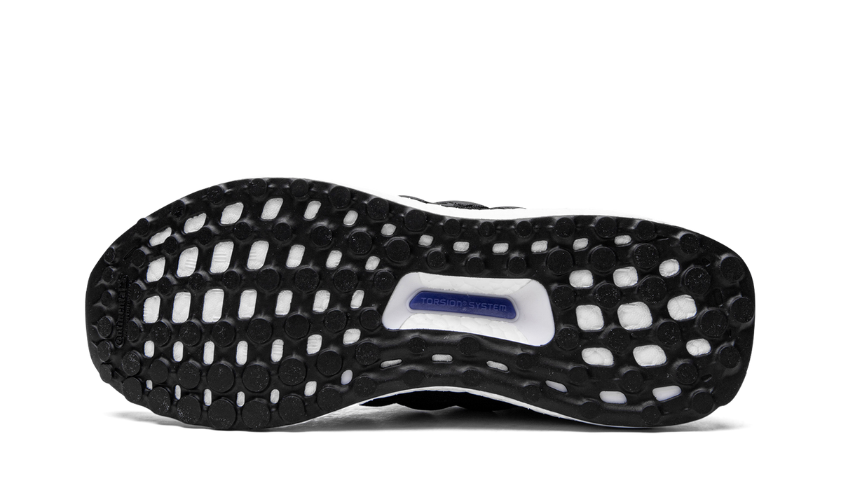 ULTRABOOST rLEA LAB HI "Black Sonic Ink" FZ3985
