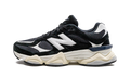 9060 "Black / White" U9060AAA