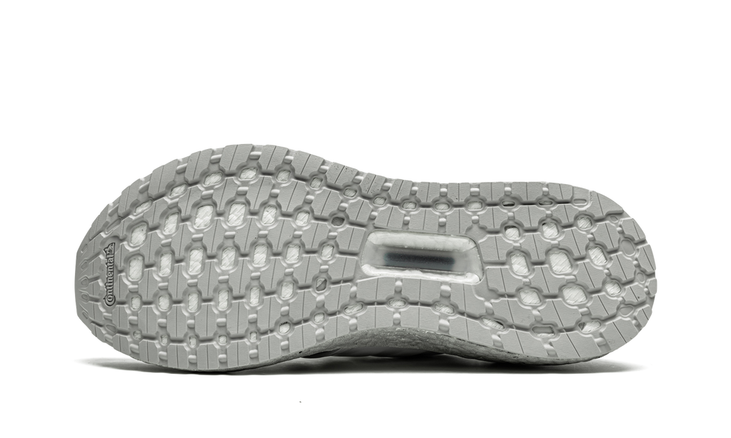 Ultraboost 20 X James Bond "James Bond" FY0647