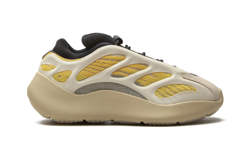 Yeezy 700 V3 "Safflower" G54854