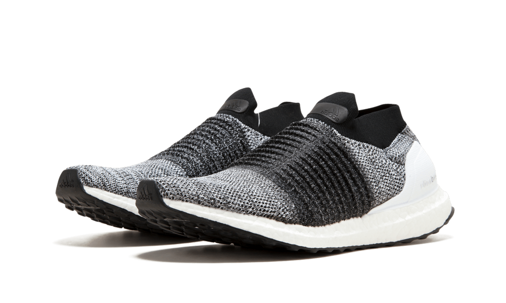 UltraBoost Laceless "Oreo" BB6141
