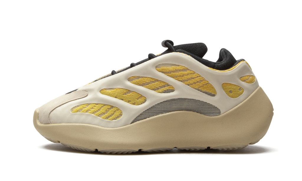 Yeezy 700 V3 "Safflower" G54854