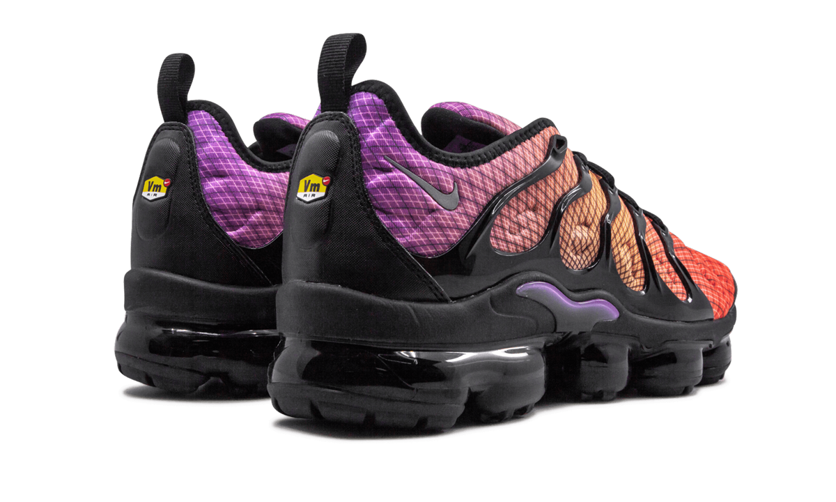 Air Vapormax Plus "Grid Sunset" 924453 604
