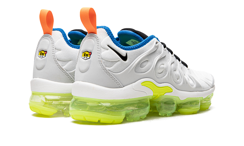 AIR VAPORMAX PLUS MNS WMNS "Photon Dust" DQ4695 001