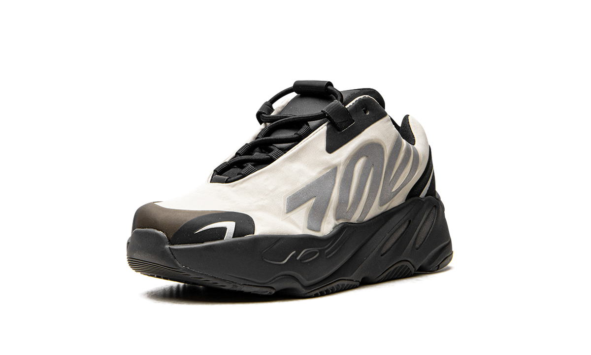 Yeezy Boost 700 MNVN KIDS "Bone" FY3730