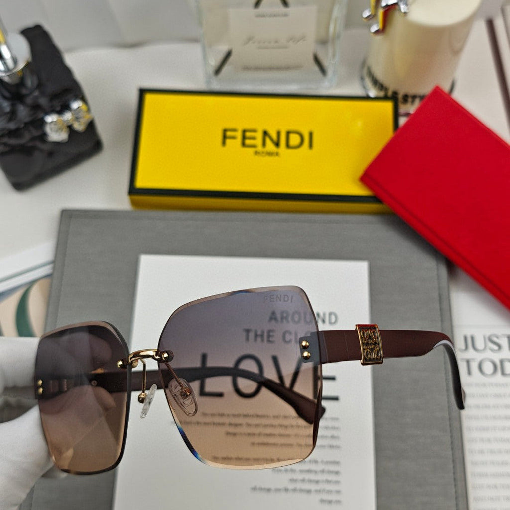 FIRST CRYSTAL SQUARE FRAME SUNGLASSES 55509 IN ACETATE