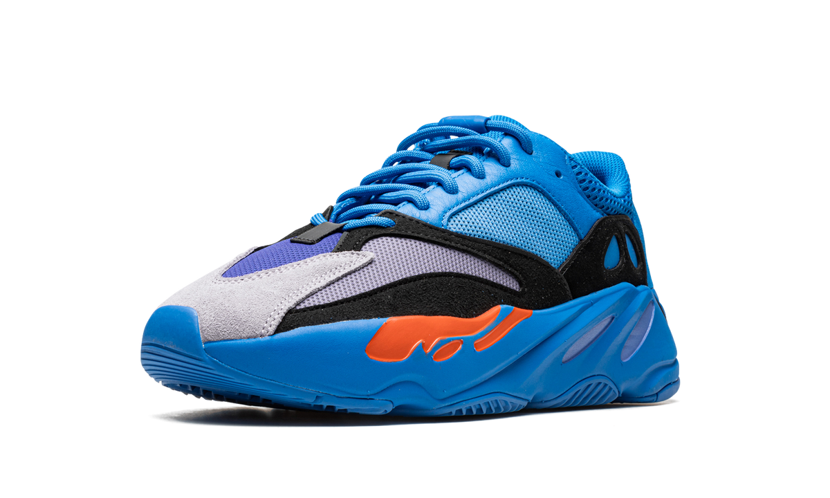 YEEZY BOOST 700 "Hi-Res Blu" HP6674