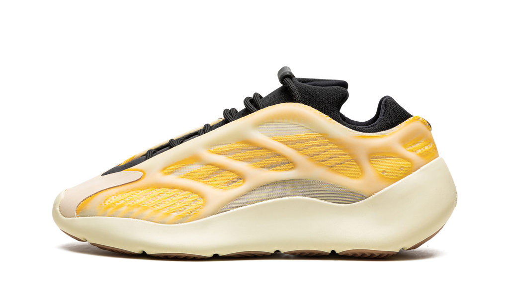 Yeezy 700 V3 "Mono Safflower" HP5425