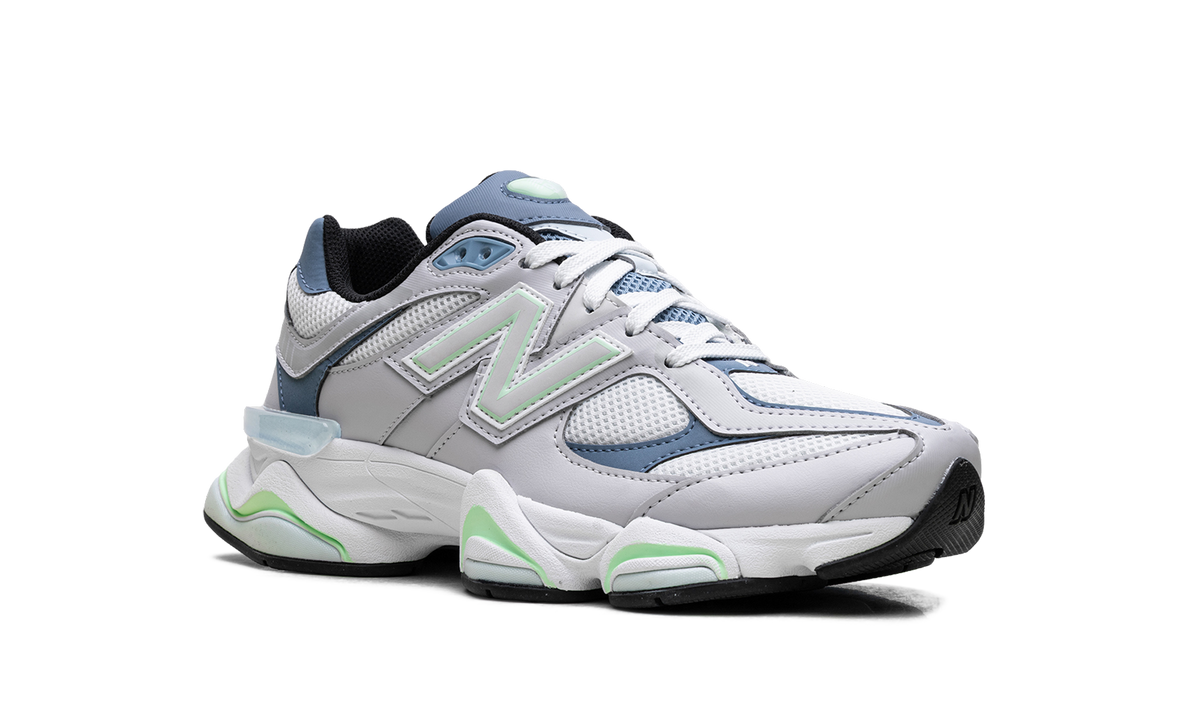 9060 "Pearl Grey Shoreline Blue" U9060BLD