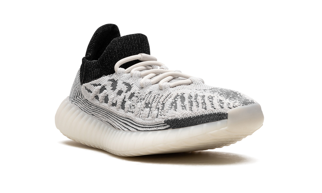 Yeezy Boost 350 V2 "Panda" IG9608