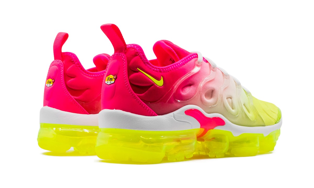 AIR VAPORMAX PLUS MNS WMNS "Pink Volt Gradient" DC2045 900