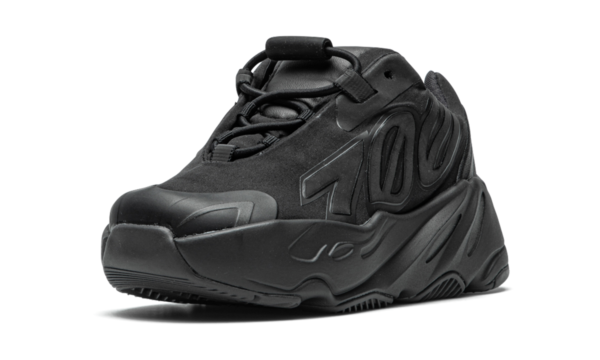 Yeezy Boost 700 MNVN Infant "Triple Black" FY4392